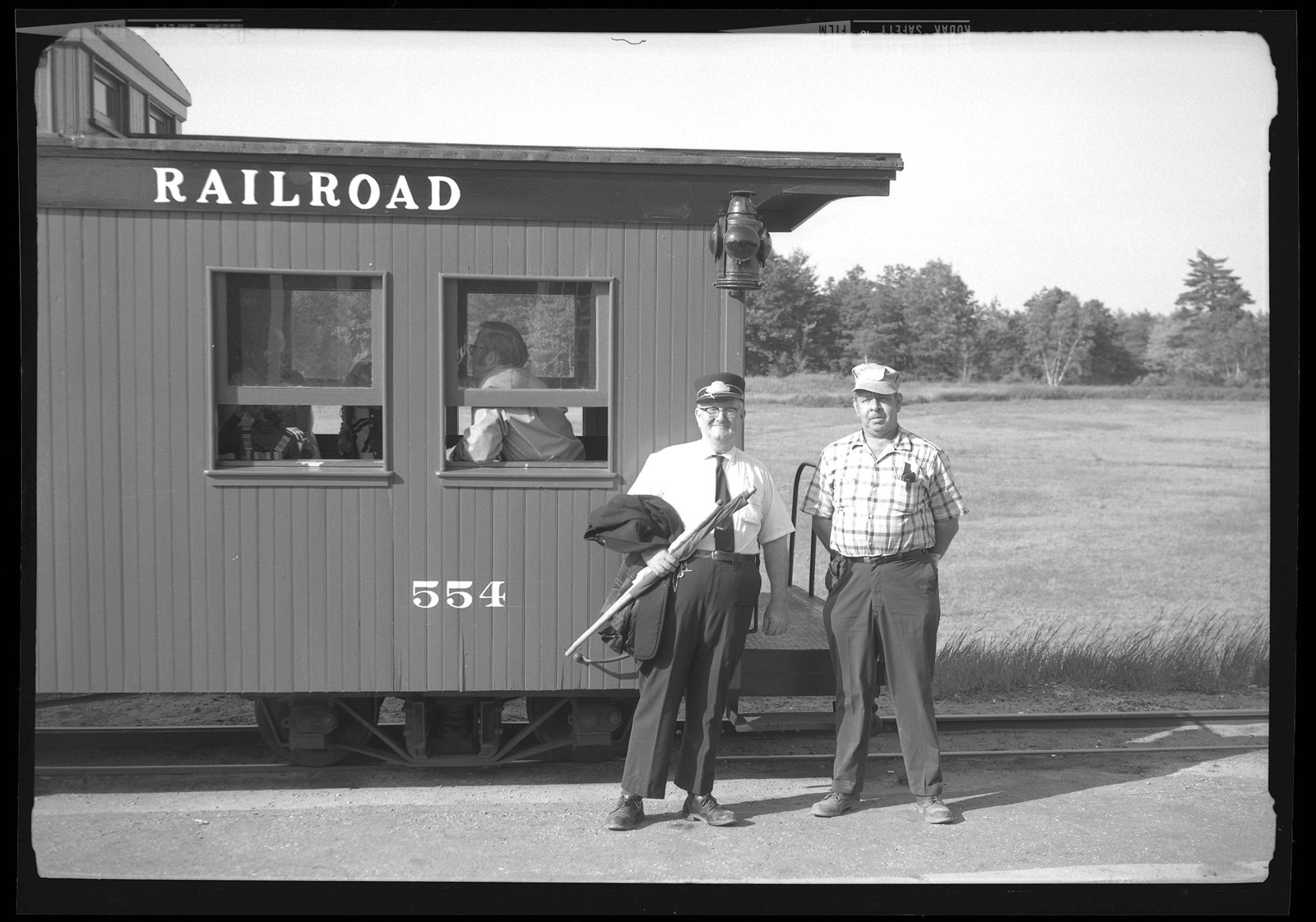 Narrow Gauge Tourist Caboose EDAVILLE RAILROAD Carver MA Photo Negative