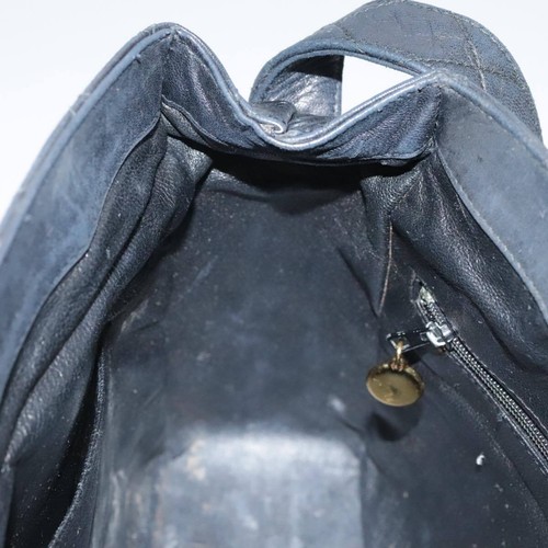 CHANEL Matelasse Shoulder Bag Lamb Skin Black Gold CC Auth 108071 - 第 22/24 張圖片