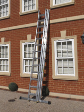 Triple Extension Ladders - 3 Section Trade Master EN131 Professional Aluminium
