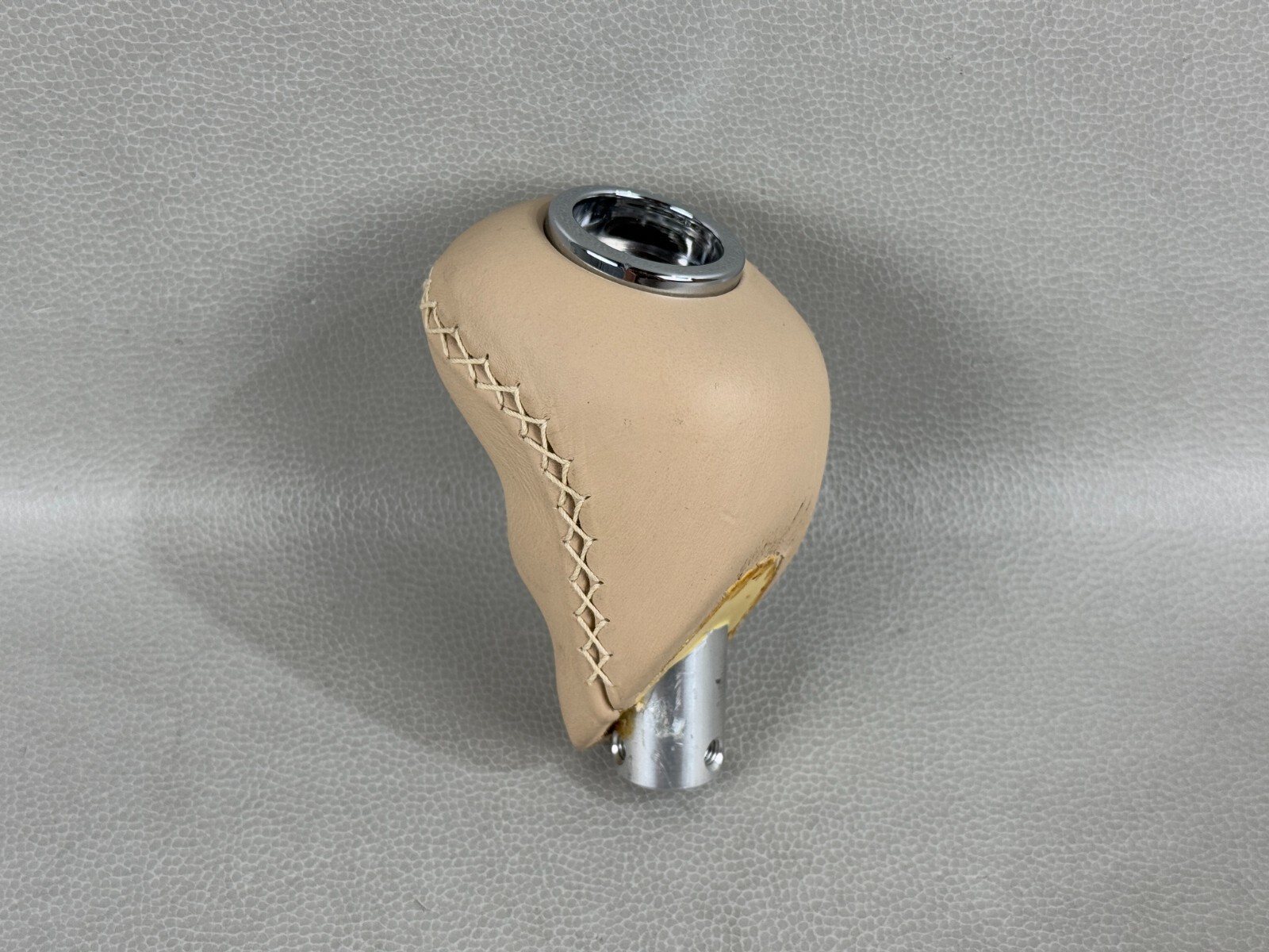 NICE! BENTLEY GENUINE GEARKNOB MOULDING ASSY OEM # PL 26737 PC