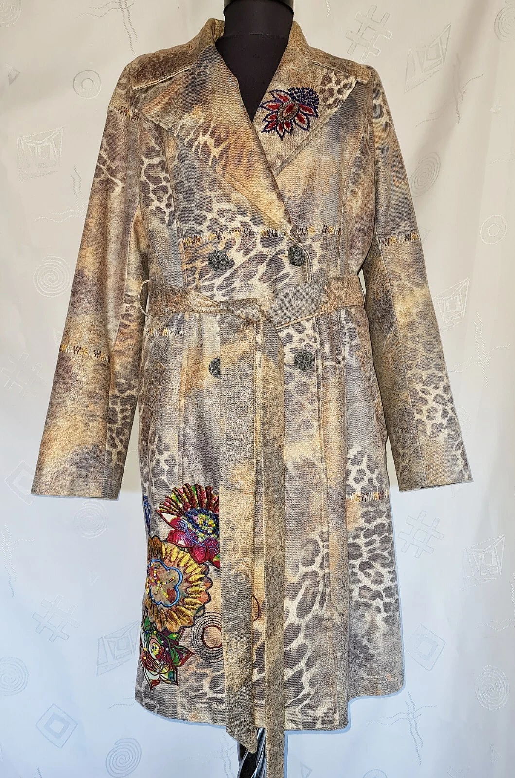 UNDERCOVER AUTENTICO VS PARIS ANIMAL ART RICAMO BEIGE GIACCA CAPPOTTO DONNA TAGLIA;US M EU38