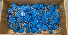 200 x TDK B72220S 421K101V87 Varistor Capacitance : 550pF
