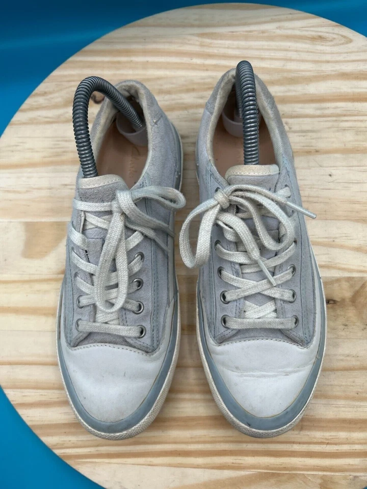 Clarks Athletic Shoes Women's Sz 7 Gray White Lace Up Running Sneakers - Image 4 of 4