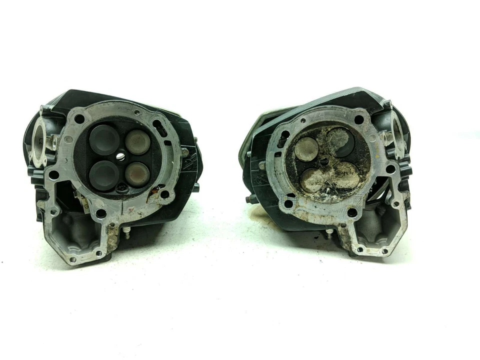 Testate Del Cilindro Del Motore BMW R1200GS 09-13 Per Parti - Immagine 3 di 4