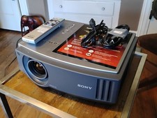 Sony BRAVIA VPL-AW15 720P HD LCD Projector with Remote