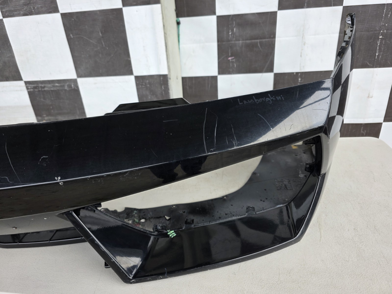 Lamborghini Gallardo LP570 Front Bumper Used Oem 400807437C