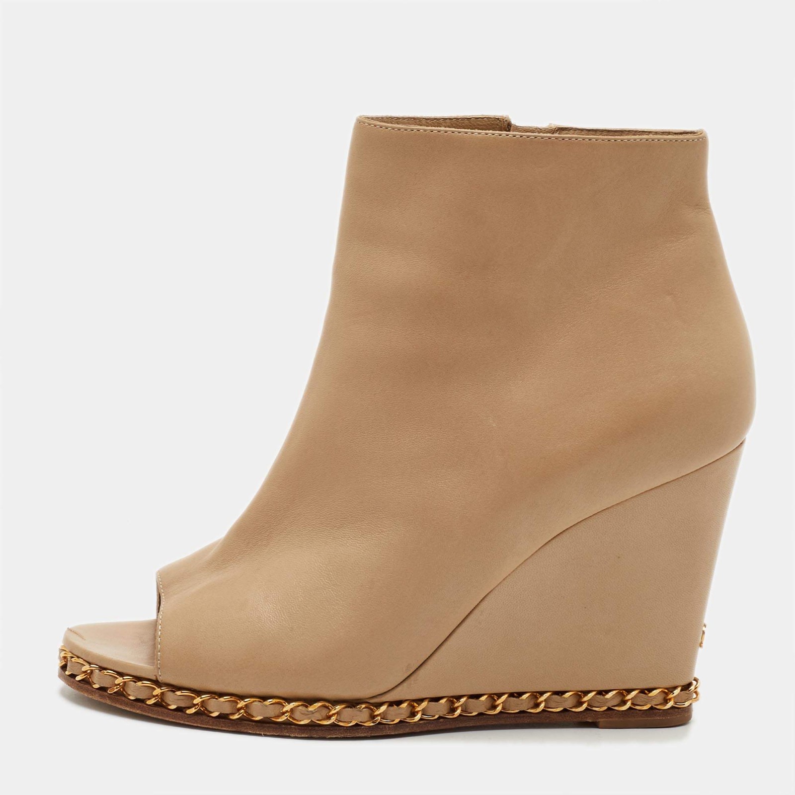 Chanel CC Chain Link Size 38 Beige Leather Wedge Ankle Length Boots