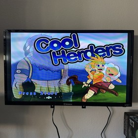 Sega Dreamcast Console Bundle w/ 4 Controllers, 4 VMU&rsquo;s,2 Controller Ext WORKING