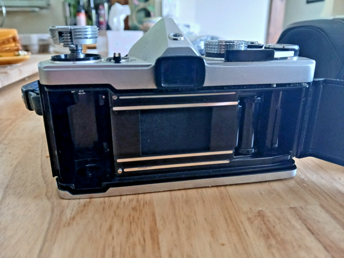Olympus OM-1 35mm SLR Film Camera - Black for sale online | eBay