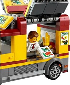Lego City & Town Vehicles 60150 Pizza Van - Authentic Factory Sealed Brand NEW