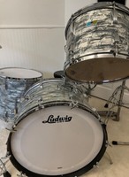 Ludwig No. 980 Super Classic Outfit 9x13 / 16x16 / 14x22"
