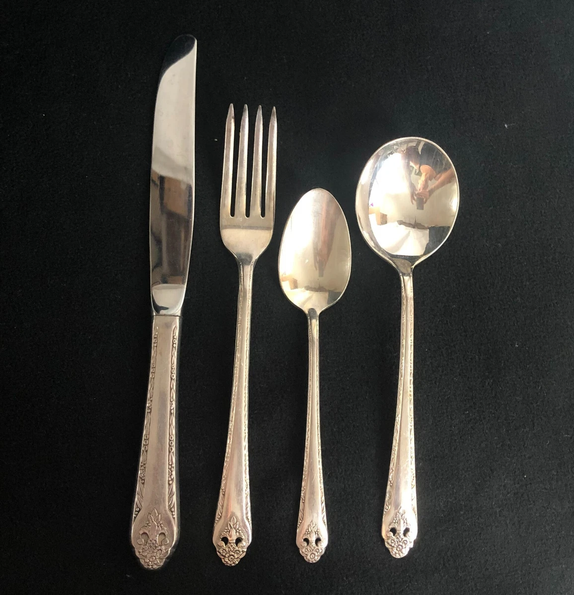 Holmes & edwards inlaid best sale silverplate