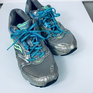 saucony women's lightweight running shoes