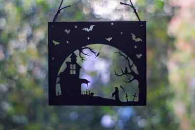 Gothic Halloween Deko. Gruselige Innendeko. Gruseliger Fenster Lichtfänger.  