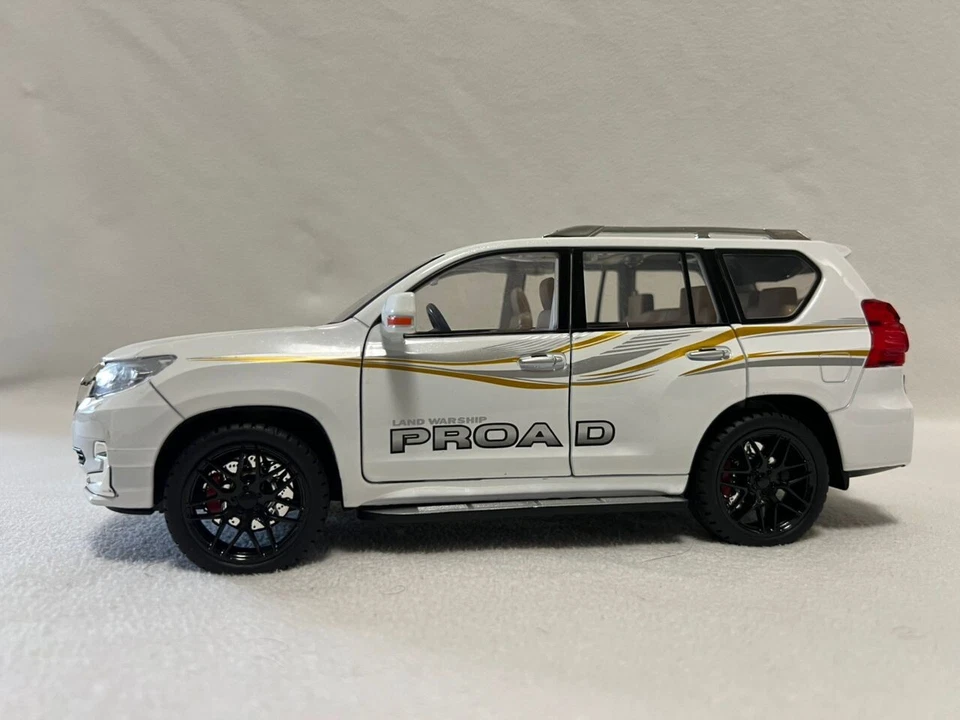 1/18 Toyota Land Cruiser Prado GX White Diecast Model Car Gifts For Friends - Image 2 of 4