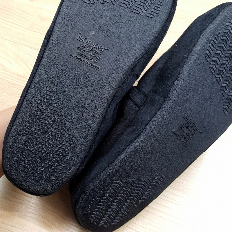 Zapatillas ISOTONER para Hombre Talla 9.5 10.5 Negras Sin Cordones Microgamuza Felpa Cómodas Acogedoras Foto 3 de 4