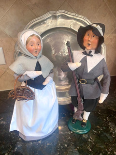 Byers Carolers Man/Woman Pilgrim Collection Harvest 2001 Thanksgiving 13”