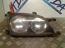 Feu avant (phare) Toyota AVENSIS