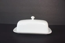 BIA Cordon Bleu White Ceramic Covered Butter Dish with Knob Lid