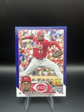 2023 Topps Series 2 Royal Blue Cincinnati Reds Alexis Diaz #369