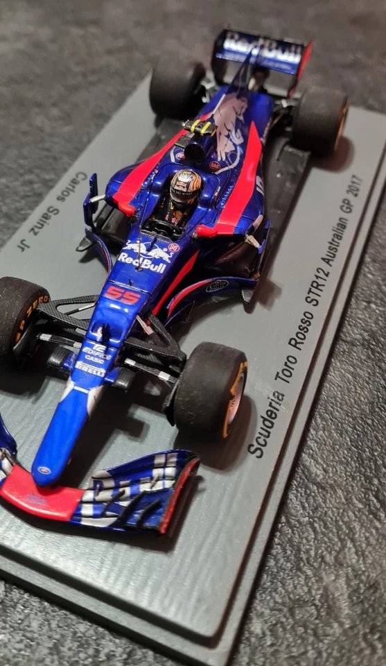 Modellino F1 1:43 Toro Rosso STR12 2017 – Carlos Sainz Jr - Spark - Immagine 2 di 4