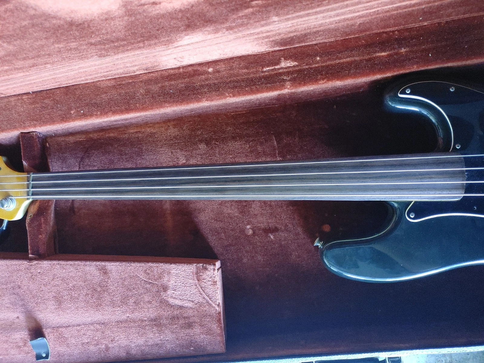Picture 3 of 9