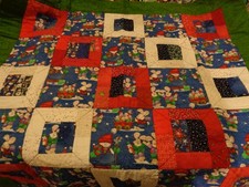 VINTAGE PATCHWORK CHRISTMAS HANDMADE BABY OR LAP QUILT BLANKET