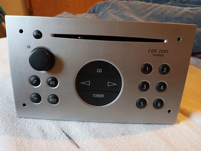 VDO CDR 2005 Opel Autoradio CD Corsa Meriva Omega Signum Vectra 24469306 uy8 TOP - Bild 1 von 3