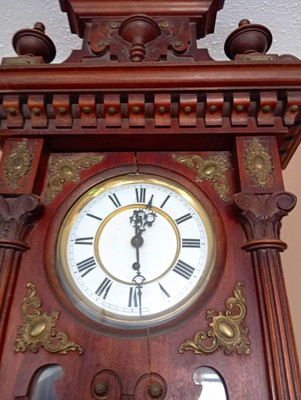 Wand Uhr Gustav Becker