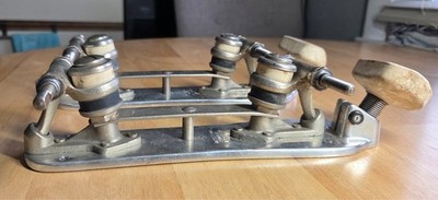 Vintage Sure Grip Century Plates (1950s 1970s era) Size 5
