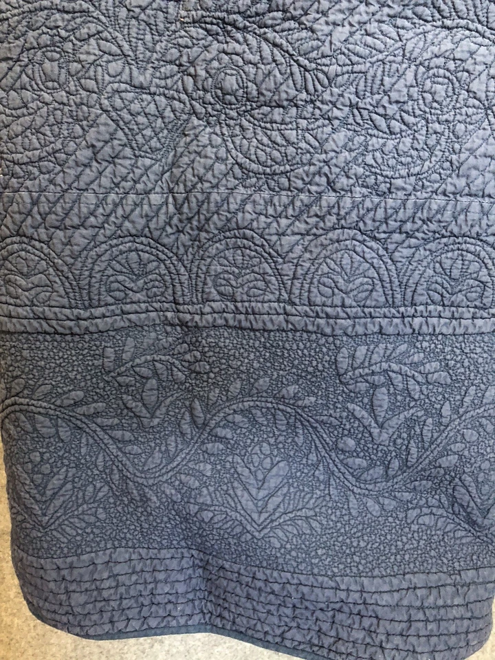 Colcha para el hogar Williams Sonoma doble azul índigo en relieve 70x70 Foto 3 de 4