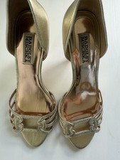 Badgley Mischka Metallic Gold Leather Heels Size 6M   Elegant Strappy Sandals