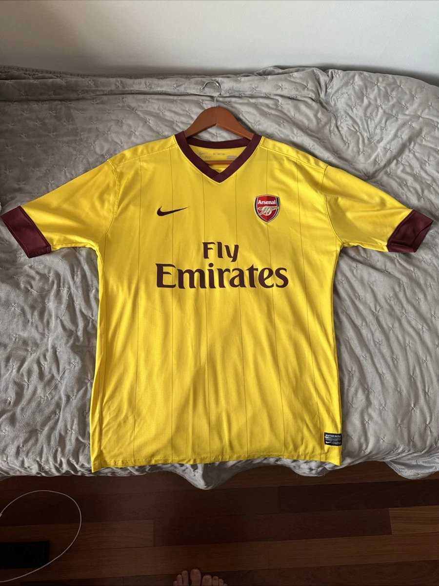 Preços baixos em Nike Arsenal Amarelo Clube Internacional de