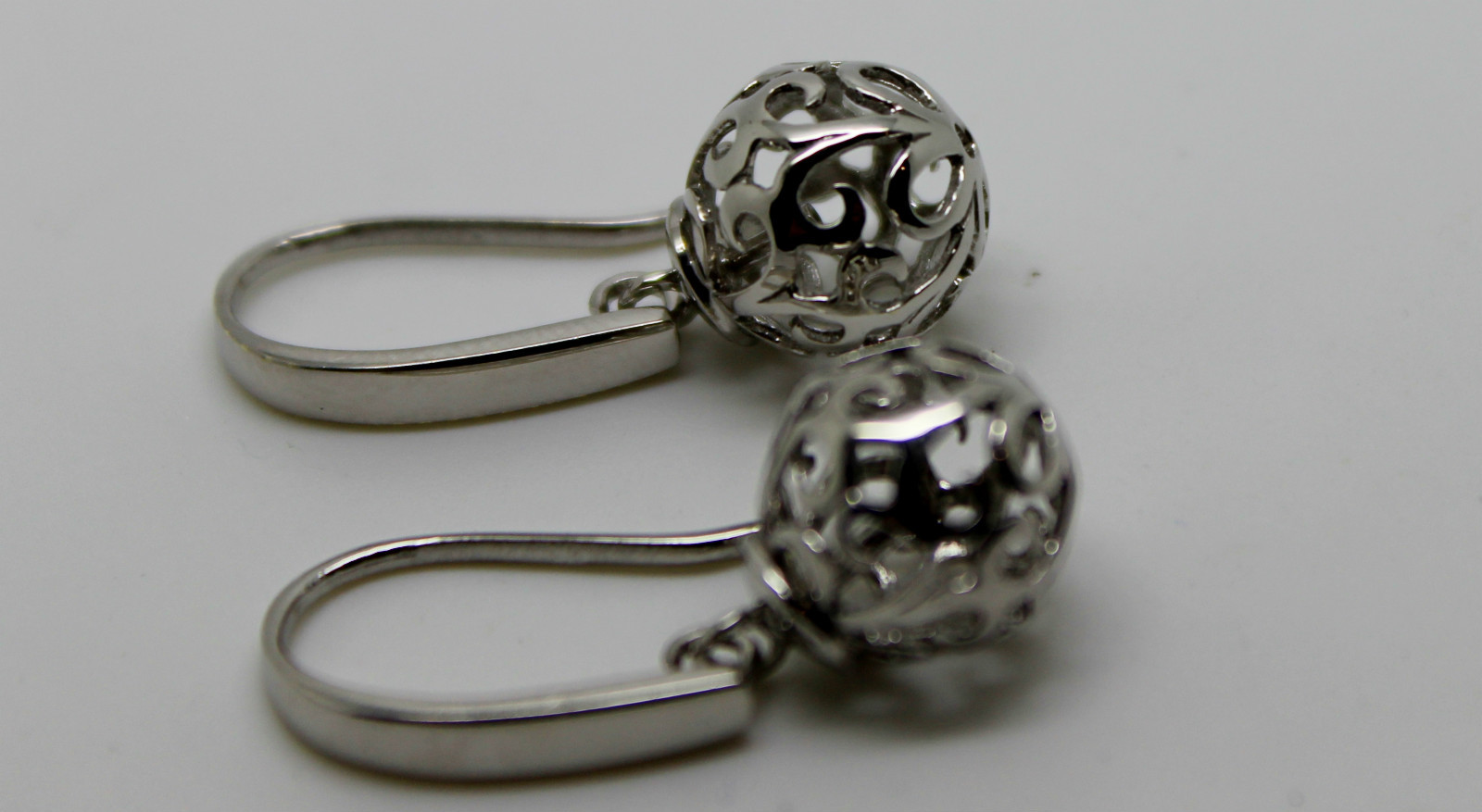 Kaedesigns New Genuine 9ct White Gold 10mm Euro Ball Filigree Earrings