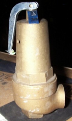APPOLLO CONBRACO 2'' BRASS PRESSURE SAFETY RELIEF VALVE 10-618  100 PSIG 