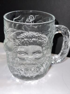 Luminarc Raised Santa and Holly Christmas / Holiday Mug Santa Clause Christmas