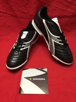 diadora referee tf shoe