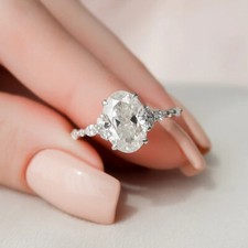 2.4Ct White Oval Cut CZ-Stone Wedding Engagement Ring in 925 Sterling Silver