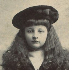YOUNG GIRL IN SAILOR OUTFIT HOLDING ROWING OAR. CABINET CARD.