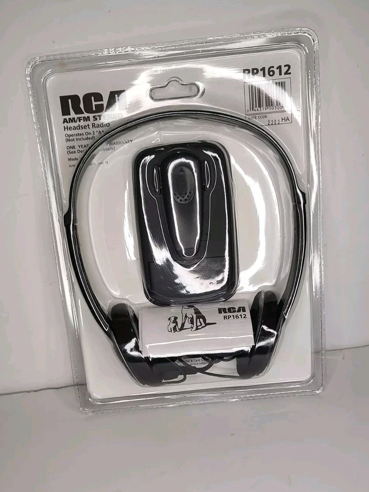 RCA RP1612 AM/FM Stereo Headset Radio Detachable Belt Clip Lightweight Headphone - Image 3 of 4