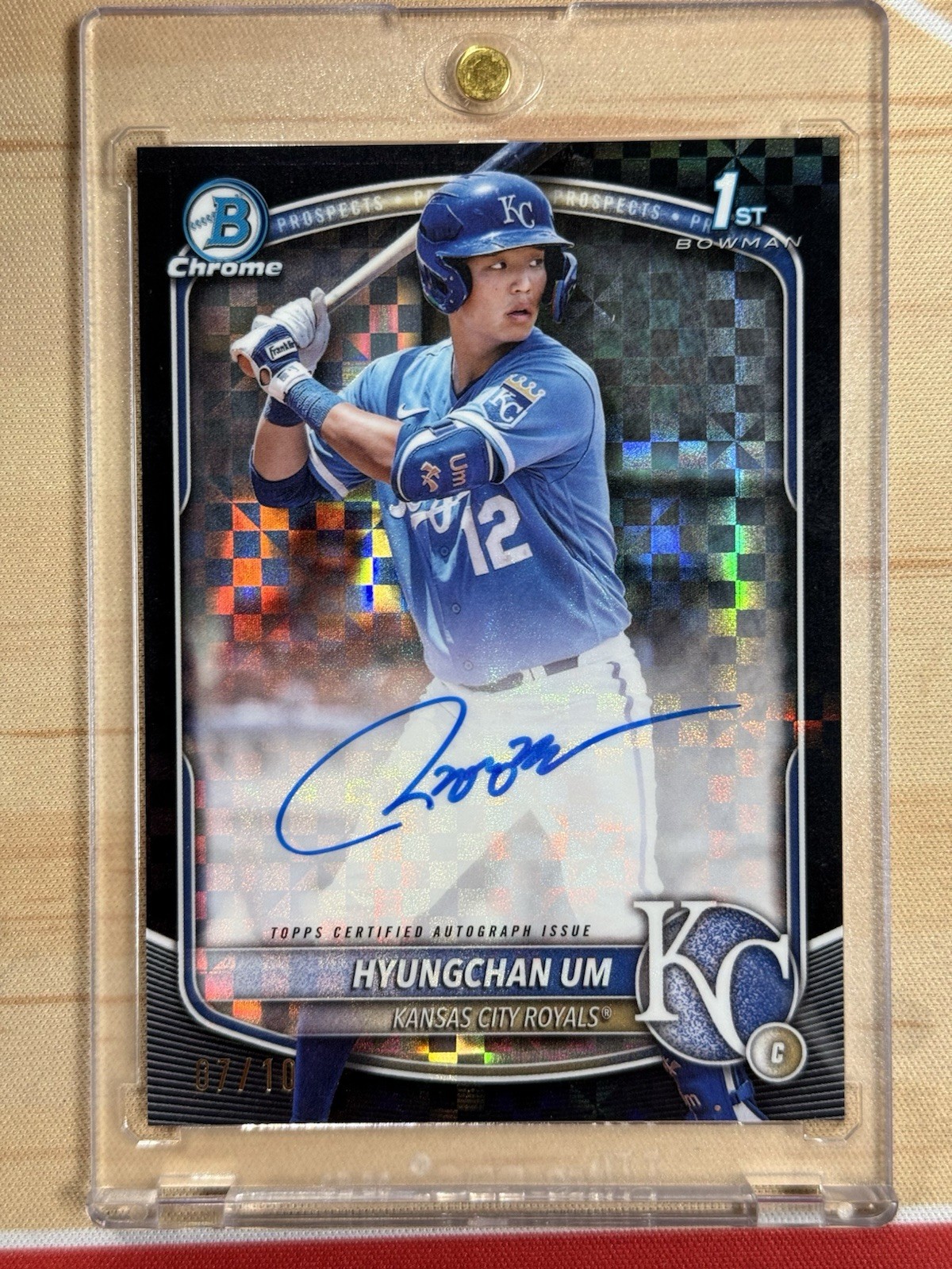 2025 Bowman Chrome Hyungchan Um Black X-Fractor Auto 1st RC /10 CPA-HU SSP