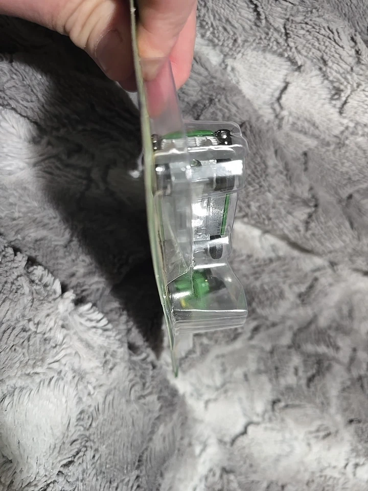 ERTL Decade Dynasties 1/64 John Deere Model 80 Tractor 1955 Chevy Cameo Pickup - Image 4 of 4