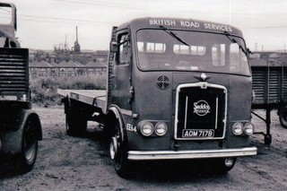 B/W PHOTO: BRITISH ROAD SERVICES SEDDON 4 WHEEL RIGID AOM 717B