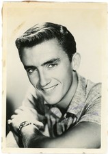 Ronnie Burns &ndash; Signed Vintage Original Photograph
