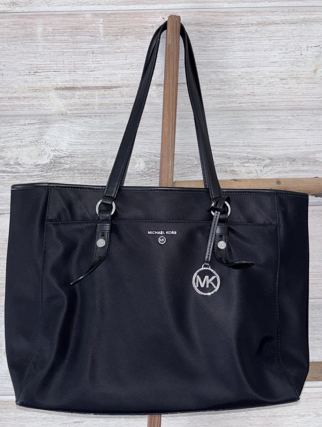 Michael Kors Sullivan Large Multi Function Top Zi… - image 1