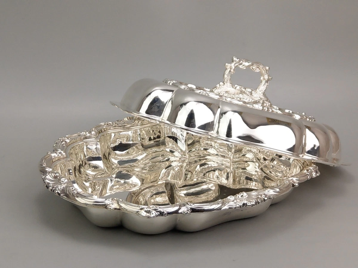 Walker & Hall Antique US Silver-Plated Platters & Trays for sale