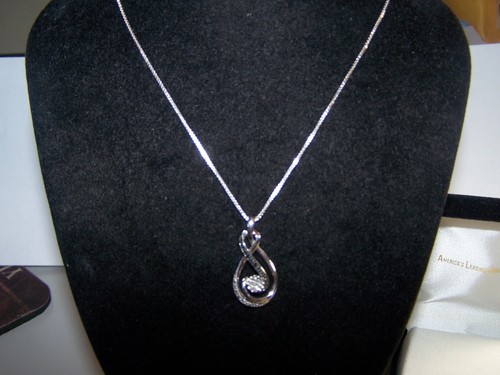KAY JEWELERS BLUE & WHITE DIAMONDS DOUBLE TWIST STERLING SILVER NECKLACE - Picture 6 of 8