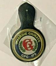DISTINTIVO PENDIF CON SUPPORTO IN PELLE GUARDIE GIURATE GPG - IPS SCRITTA ROSSA