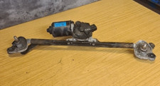 2011 HYUNDAI SANTA FE MK2 FRONT WINDSCREEN WIPER MOTOR AND LINKAGES 981102B900