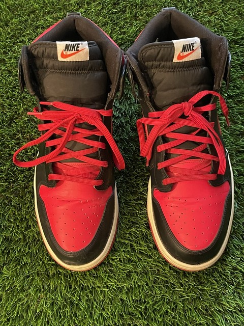 nike dunk comfort red